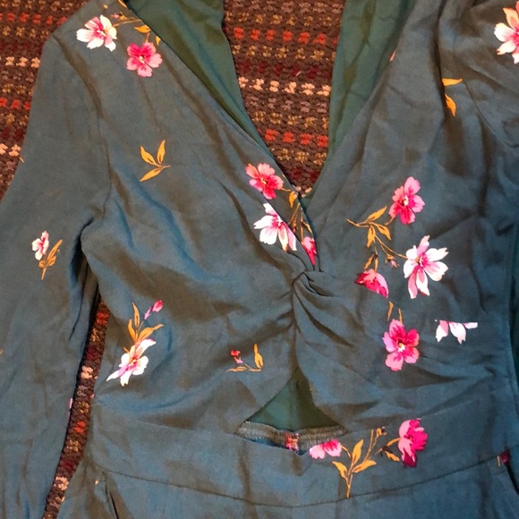 NWT Green floral jumpsuit - Picture 2 of 4